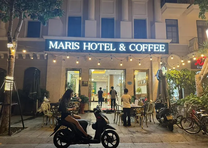 Maris & Coffee Hotel